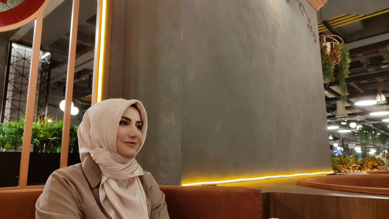 Zeynep Haşemi Bayraktaroğlu