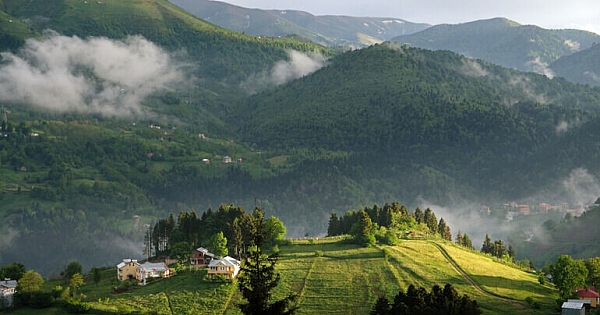 DÖRT MEVSİM ANADOLU (FOTOĞRAFLAR ALINTIDIR)