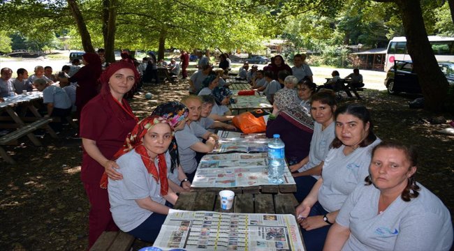 Engelliler piknikte bir araya geldi