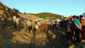 GÜNCELLEME - Tokat'ta traktör devrildi: 4 ölü, 22 yaralı