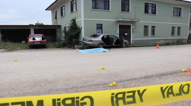 Hareket halindeki araca ateş açıldı: 1 ölü, 1 yaralı