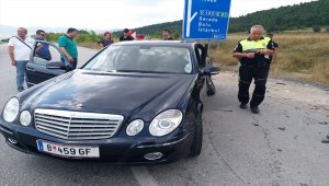 Karabük'te iki otomobil çarpıştı: 1 ölü, 6 yaralı