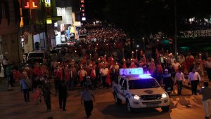 Kastamonu'da Fener Alayı yürüyüşü