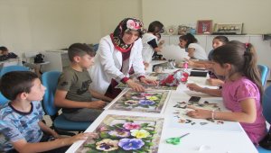 Kavak HEM'den kağıt çiçek kursu