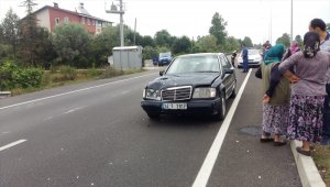Otomobilin çarptığı çocuk yaralandı