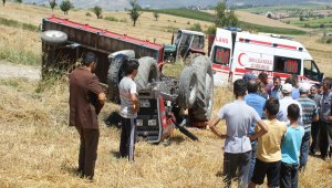 Samsun'da devrilen traktörün sürücüsü öldü