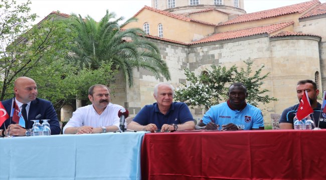 Toure resmen Trabzonspor'da