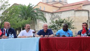 Toure resmen Trabzonspor'da