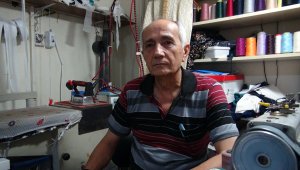 Annesinden öğrendiği terziliği 55 yıldır sürdürüyor