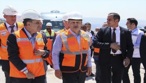 Bakan Turhan YHT hattında incelemelerde bulundu