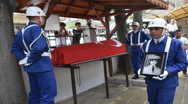 Boyabat'ta vefat eden gazi toprağa verildi