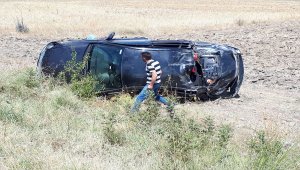 Çorum'da otomobil devrildi: 6 yaralı