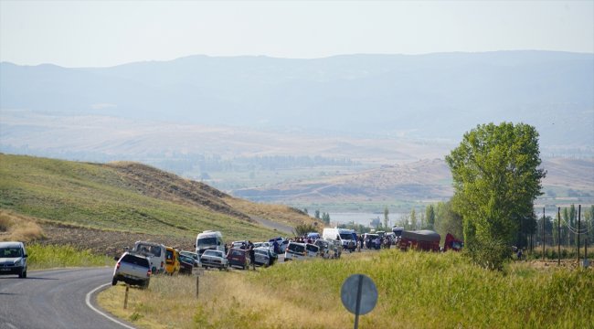 Çorum'da otomobil ile tır çarpıştı: 5 ölü