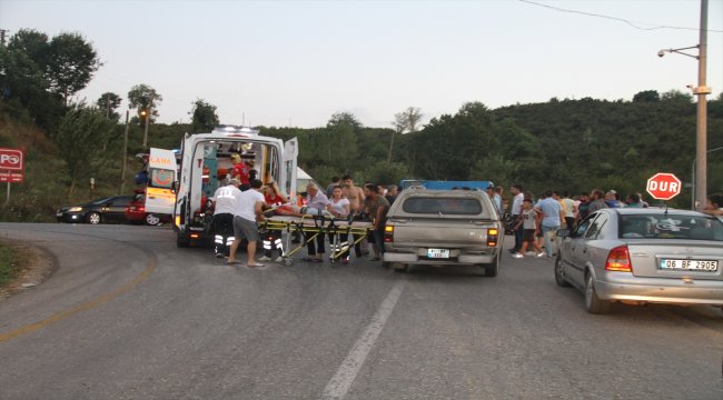 Düzce'de trafik kazası: 2 yaralı