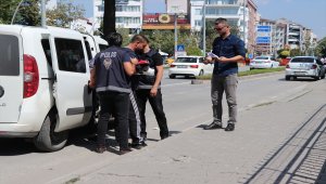 İnşaat malzemeleri çaldıkları iddia edilen şüpheliler yakalandı