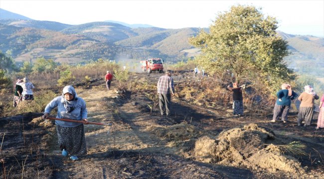 Köylülerden yangın söndürme çalışmasına destek
