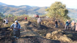 Köylülerden yangın söndürme çalışmasına destek