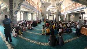 Kur'an kursu öğrencilerine seminer