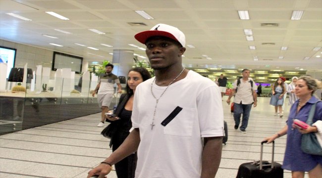 Nwakaeme, Trabzonspor için İstanbul'a geldi