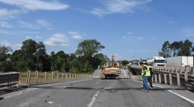 Ordu'daki sel nedeniyle yıkılan Cevizdere Köprüsü'ndeki çalışmalar başladı
