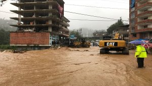Rize'deki şiddetli yağış