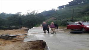 Rize'deki şiddetli yağış