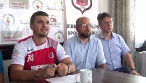 Kuş yuvalarına çocukların eli değdi