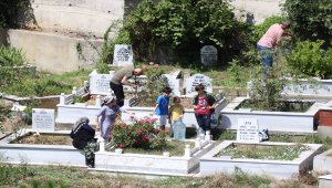 Zonguldak’ta mezarlık ziyaretleri