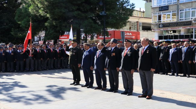 Samsun'da 19 Eylül Gaziler Günü dolayısıyla resmi tören yapıldı