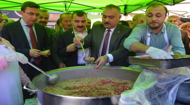 AK Parti Çaycuma İlçe Başkanlığından aşure ikramı