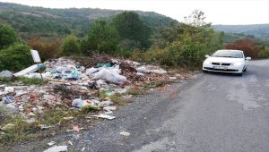 Çöp atanlara çevrecilerin tabelalı tepkisi