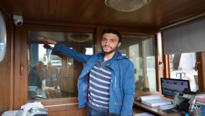 Çorum'da iş yerine giren hırsız güvenlik kamerasınca kaydedildi