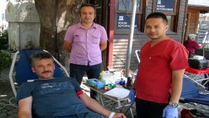 "Duyarlı vatandaşlarımızı kan bağışı kampanyamıza bekliyoruz"
