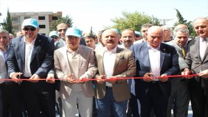 "Eğer siyaset halka hizmet ediyorsa bir işe yarar"