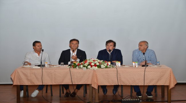 Eski milli futbolcular, Çorum'da gençlerle buluştu