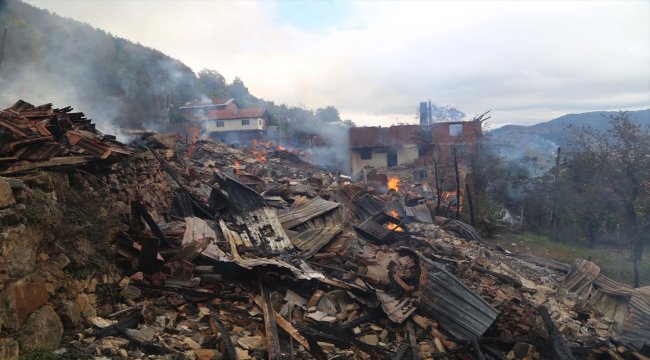  Kastamonu'da yangın'ın neden çıktığı konusunda da herhangi bir bilgi yok