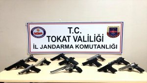 Jandarma düğünlerde silah araması yaptı