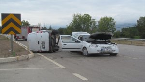 Tokat'ta otomobil ile hafif ticari araç çarpıştı: 1 ölü, 3 yaralı
