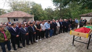 Trafik kazasında ölen ortaokul öğrencisi defnedildi