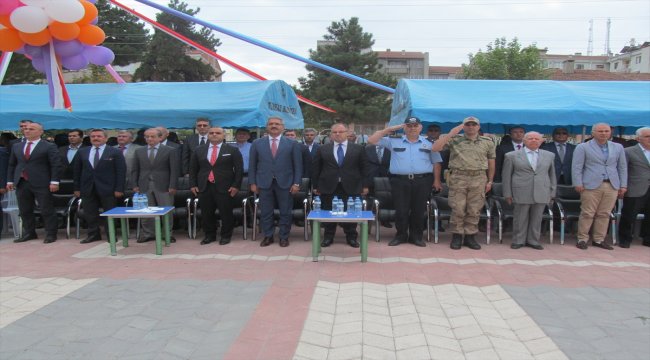 Tokat'ın Turhal ilçesinde yeni eğitim-öğretim yılı, törenle başladı