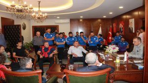 Yomraspor'dan Başkan Sağıroğlu'na ziyaret