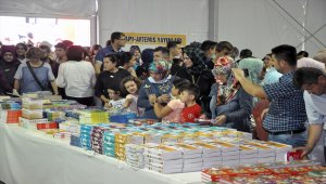Zonguldak'ta kitap fuarına yoğun ilgi