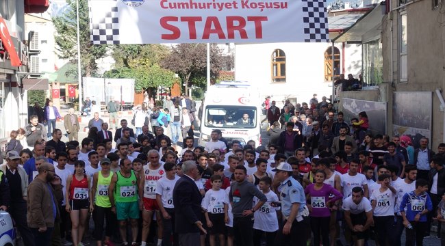 Artvin'de "Cumhuriyet Koşusu" düzenlendi