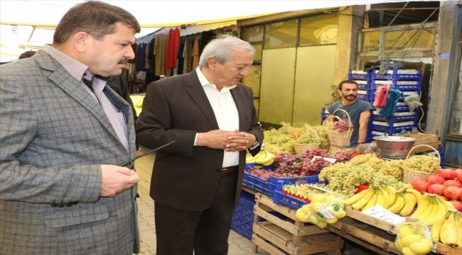 Başkan Semerci ilçe pazarını denetledi