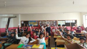 Ereğlili öğrencilerden Bulanık'taki kardeşlerine yardım