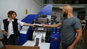 Ev yemekleri yapmak yerine gıda sektörüne ambalaj üretiyor