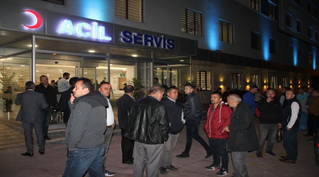 GÜNCELLEME 2 - Zonguldak'ta otobüsle tır çarpıştı