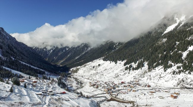 Kaçkarlar "beyaz gelinliği"yle bir başka güzel