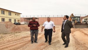Kaymakam Koşal, jandarma binası inşaatını inceledi