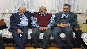 Kaymakam Parlak şehit ailelerini ziyaret etti